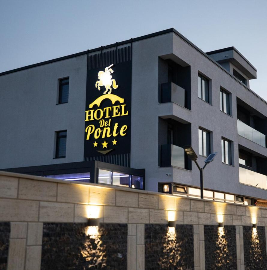 Hotel Del Ponte Τιργκόβιστε Εξωτερικό φωτογραφία