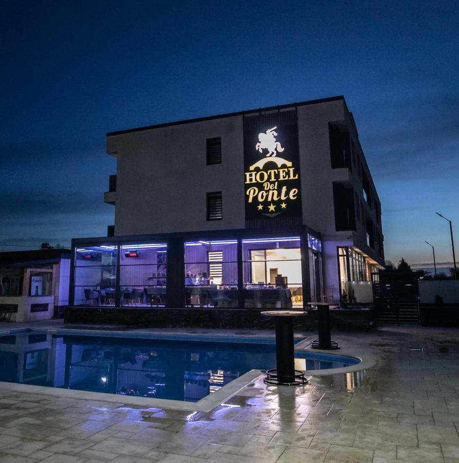 Hotel Del Ponte Τιργκόβιστε Εξωτερικό φωτογραφία