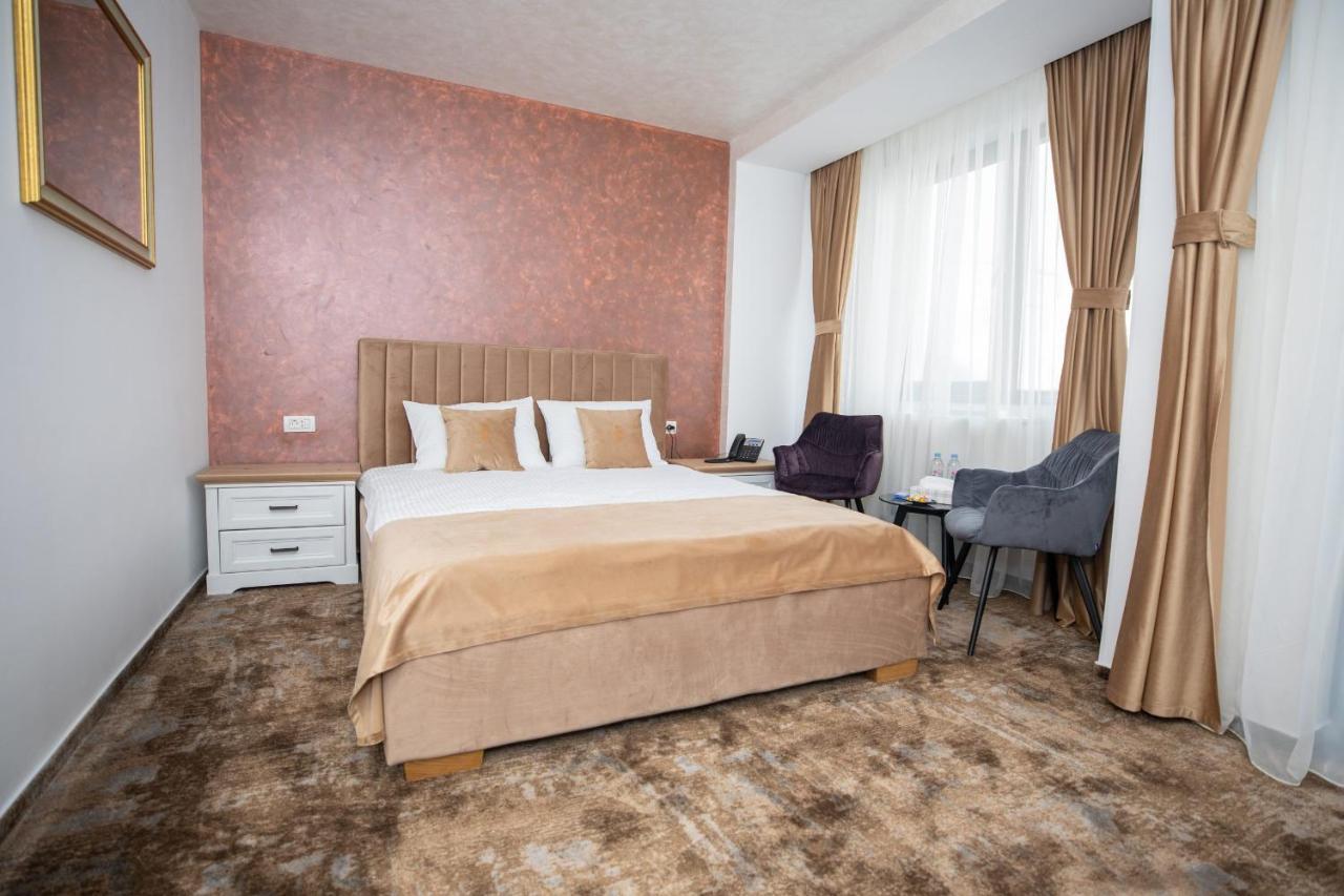 Hotel Del Ponte Τιργκόβιστε Εξωτερικό φωτογραφία